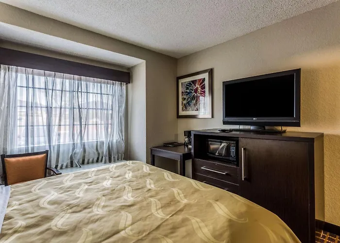 Quality Inn & Suites West I-10